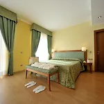 & Miramonti